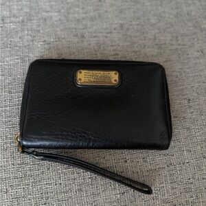 Marc Jacobs Black Leather Wristlet
